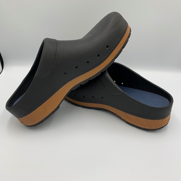 "Dansko" Kane Clogs - Picture 1 of 8